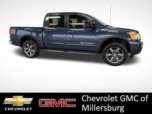 2015 Nissan Titan SV