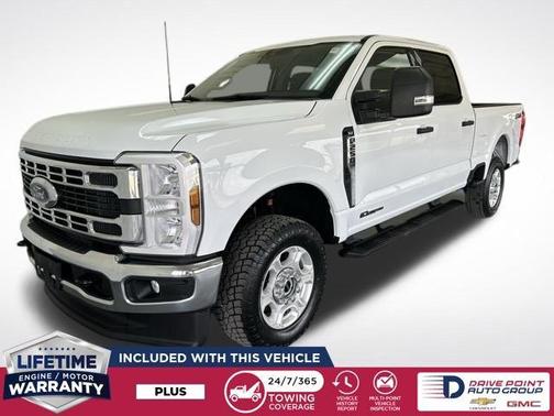 Oxford White 2025 Ford F-250 XLT