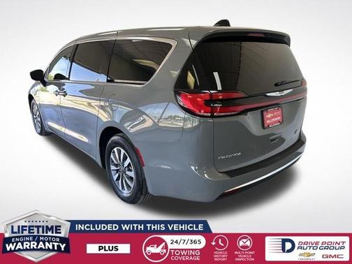 Ceramic Gray Clearcoat 2024 Chrysler Pacifica Hybrid Select