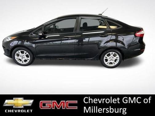 Tuxedo Black Metallic 2014 Ford Fiesta SE