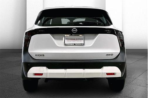 2025 Nissan Kicks S