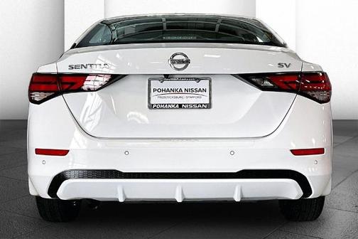 Cloud White 2023 Nissan Sentra SV