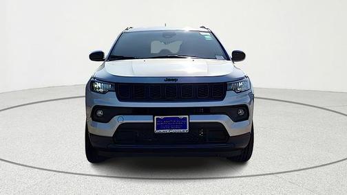 Silver Zynith 2026 Jeep Compass Latitude