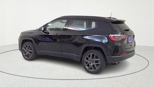 Diamond Black 2026 Jeep Compass Latitude
