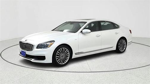 2019 Kia K900 Luxury