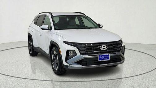 White Pearl 2025 Hyundai TUCSON SEL