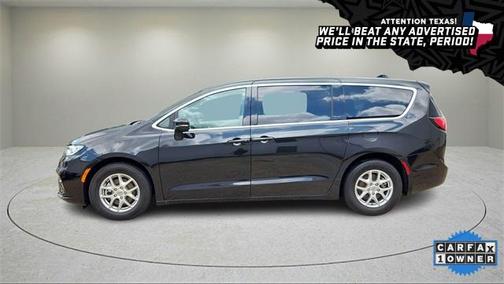 2023 Chrysler Pacifica Touring-L