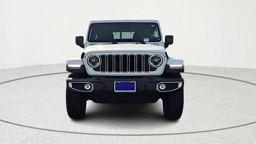 Bright White Clearcoat 2025 Jeep Wrangler Sahara