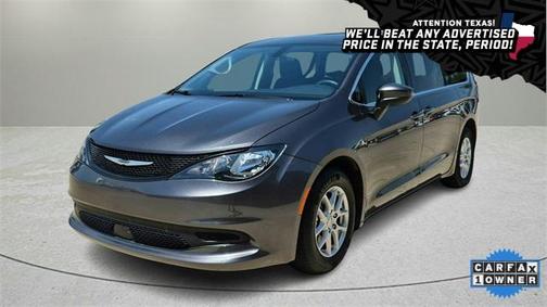 2022 Chrysler Voyager LX