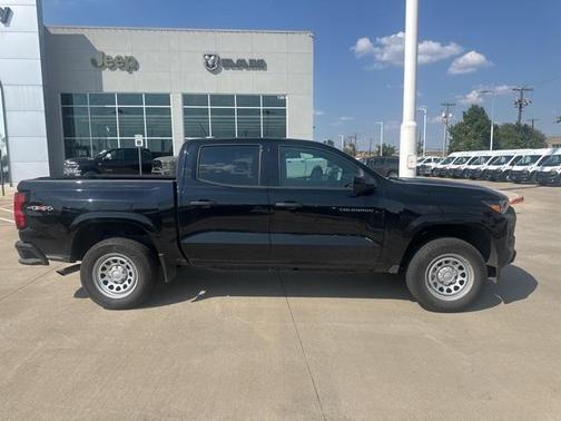 2024 Chevrolet Colorado WT