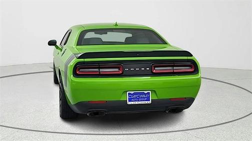 2017 Dodge Challenger 392 Hemi Scat Pack Shaker