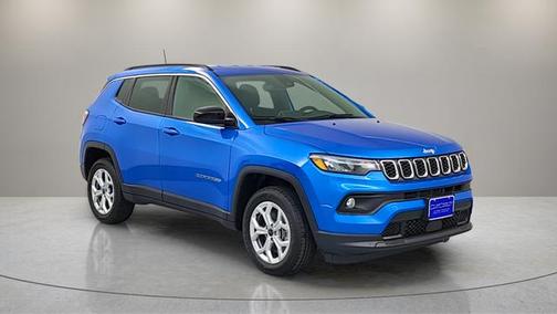 Hydro Blue Pearlcoat 2025 Jeep Compass Latitude