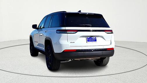 Bright White Clearcoat 2025 Jeep Grand Cherokee Limited