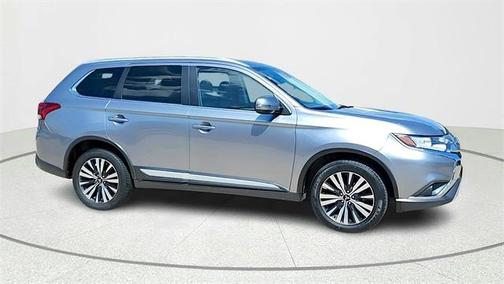 2020 Mitsubishi Outlander SEL