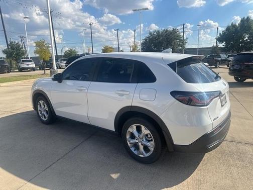 2025 Honda HR-V LX