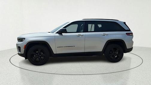 Silver Zynith 2023 Jeep Grand Cherokee Altitude