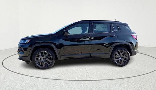 Diamond Black 2026 Jeep Compass Latitude