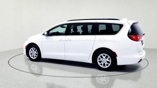 Bright White Clearcoat 2021 Chrysler Voyager LXI