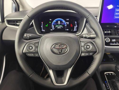 2025 Toyota Corolla Hybrid XLE