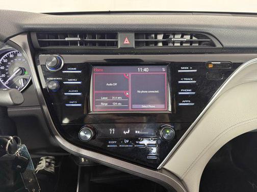 2018 Toyota Camry SE