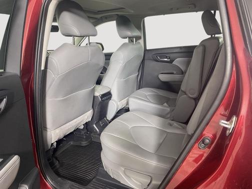 Ruby Flare Pearl 2021 Toyota Highlander XLE