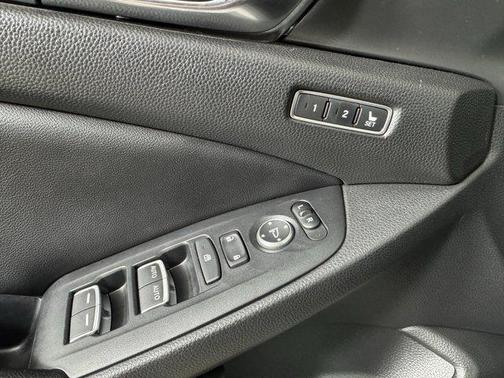 2022 Honda Accord Hybrid Touring