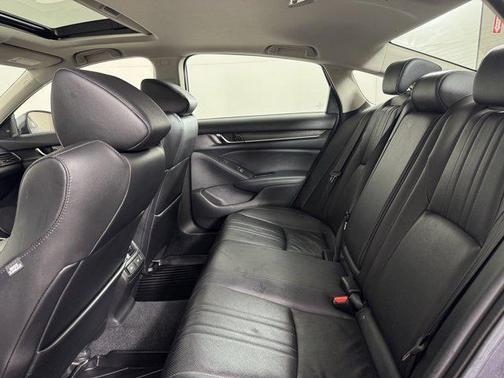 2022 Honda Accord Hybrid Touring