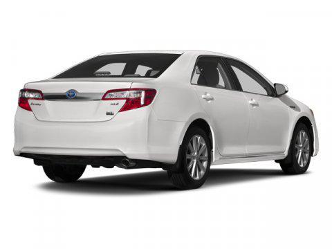 Barcelona Red Metallic 2014 Toyota Camry Hybrid XLE