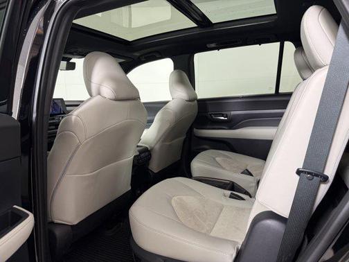 2024 Toyota Grand Highlander Hybrid Limited MAX