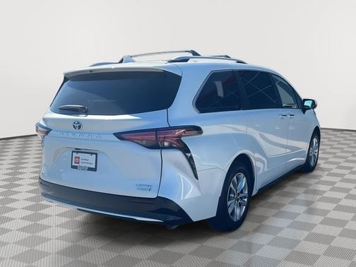 Wind Chill Pearl 2022 Toyota Sienna Limited
