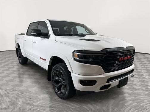 Bright White Clearcoat 2022 RAM 1500 Limited