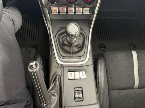 2025 Toyota GR86 Premium