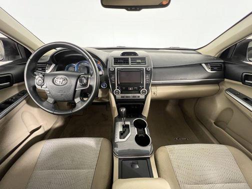 2014 Toyota Camry Hybrid XLE