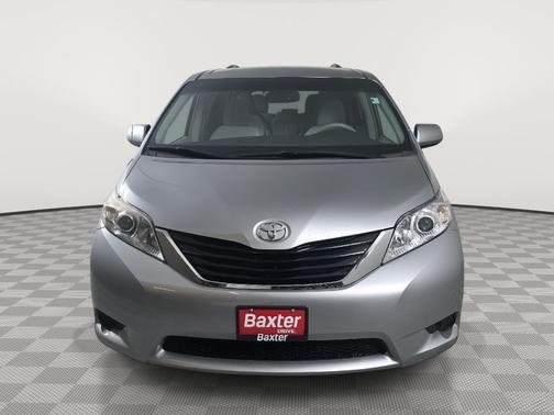 2012 Toyota Sienna LE