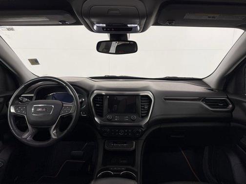 2022 GMC Acadia AWD AT4