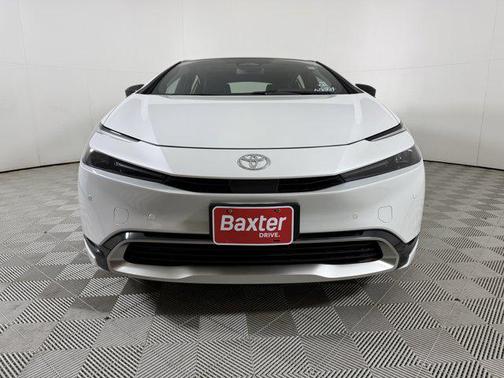 2025 Toyota Prius L