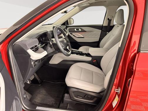 Rapid Red Metallic Tinted Clearcoat 2026 Ford Explorer Platinum