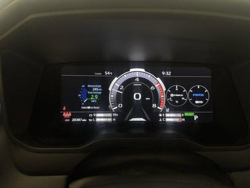 2023 Toyota Tundra Hybrid Platinum