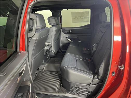 2026 Toyota Tundra Hybrid Platinum