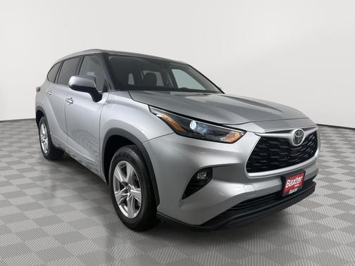 Celestial Silver Metallic 2023 Toyota Highlander LE