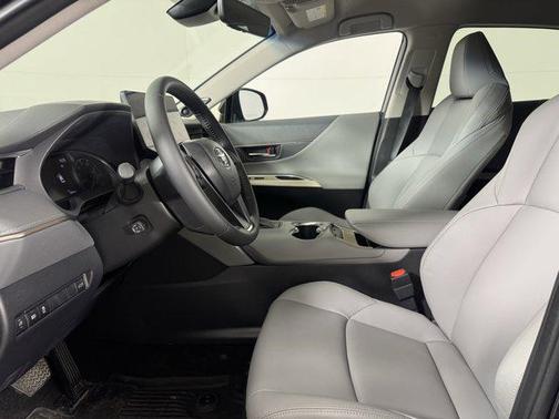 2024 Toyota Venza XLE
