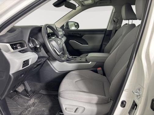 Wind Chill Pearl 2023 Toyota Highlander L