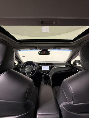 Midnight Black Metallic 2020 Toyota Camry SE