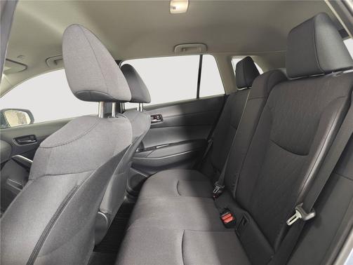 2025 Toyota Corolla Cross LE