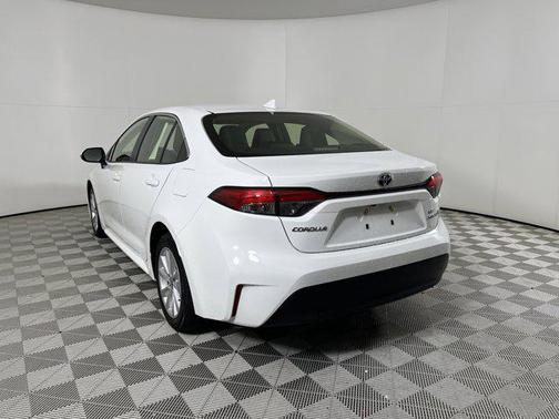 2023 Toyota Corolla Hybrid XLE