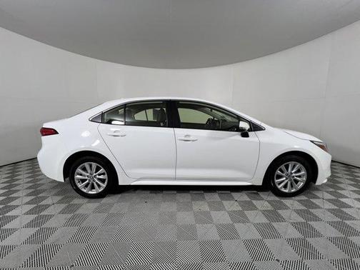 2023 Toyota Corolla Hybrid XLE