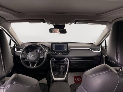 2021 Toyota RAV4 Hybrid XLE Premium