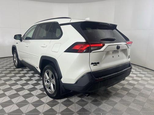 2021 Toyota RAV4 Hybrid XLE Premium