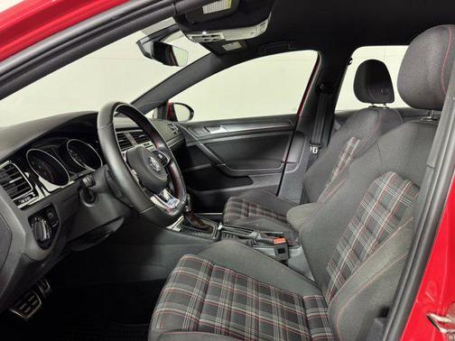 2020 Volkswagen Golf GTI 2.0T S DSG