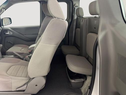 2014 Nissan Frontier S